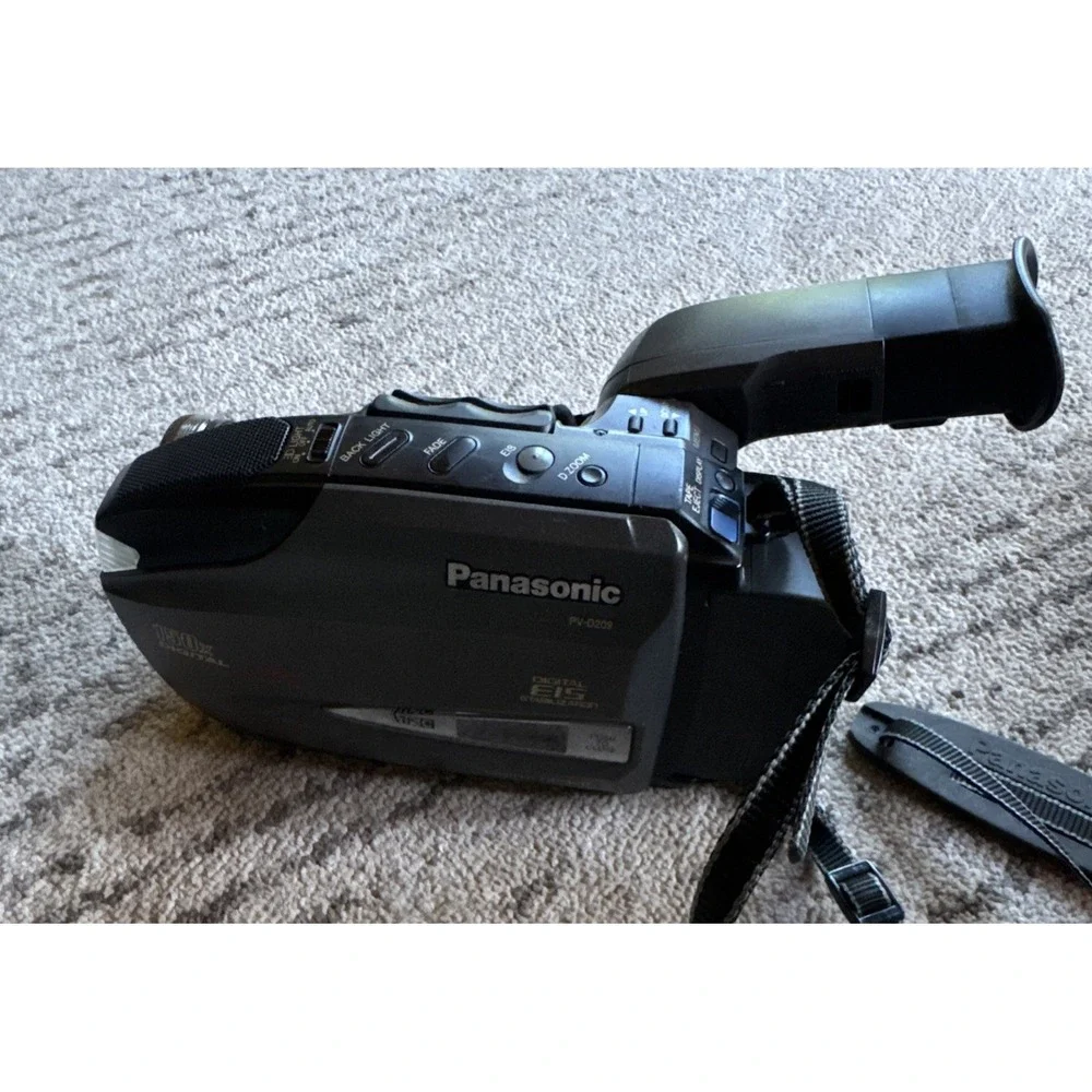 Panasonic PV-D209D PalmCorder VHS-C Camcorder Video Recorder Camera Tested Works